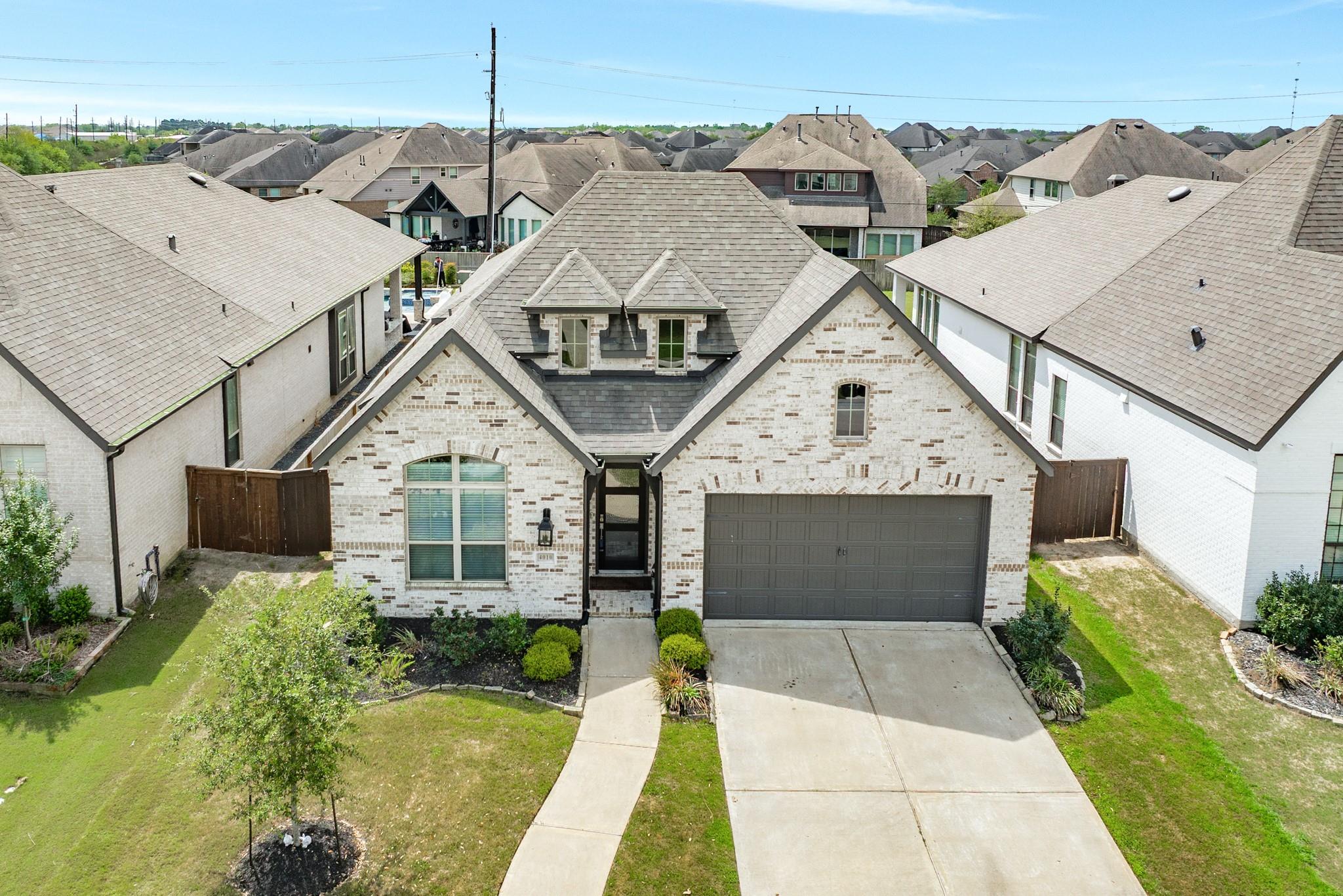 4010 Shackleton Court
