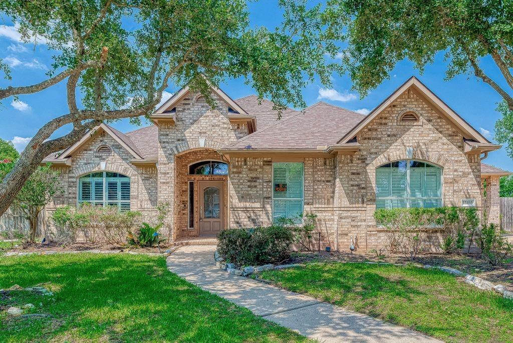 13403 Lakemeade Court