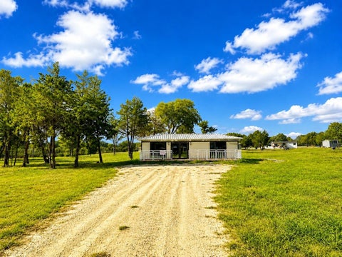 Homes For Sale - 1316 E Titus Street<br/> Mexia, TX 76667