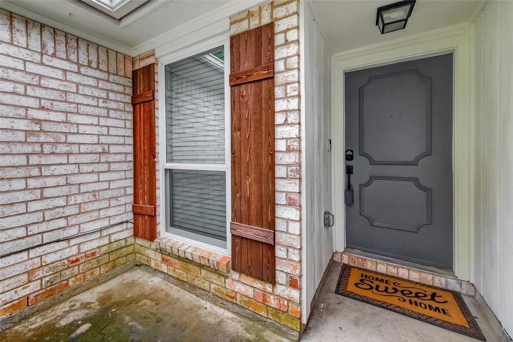 Photo of 5347 Lincoln Green Drive, Katy, TX 77493 (MLS # 20019944)