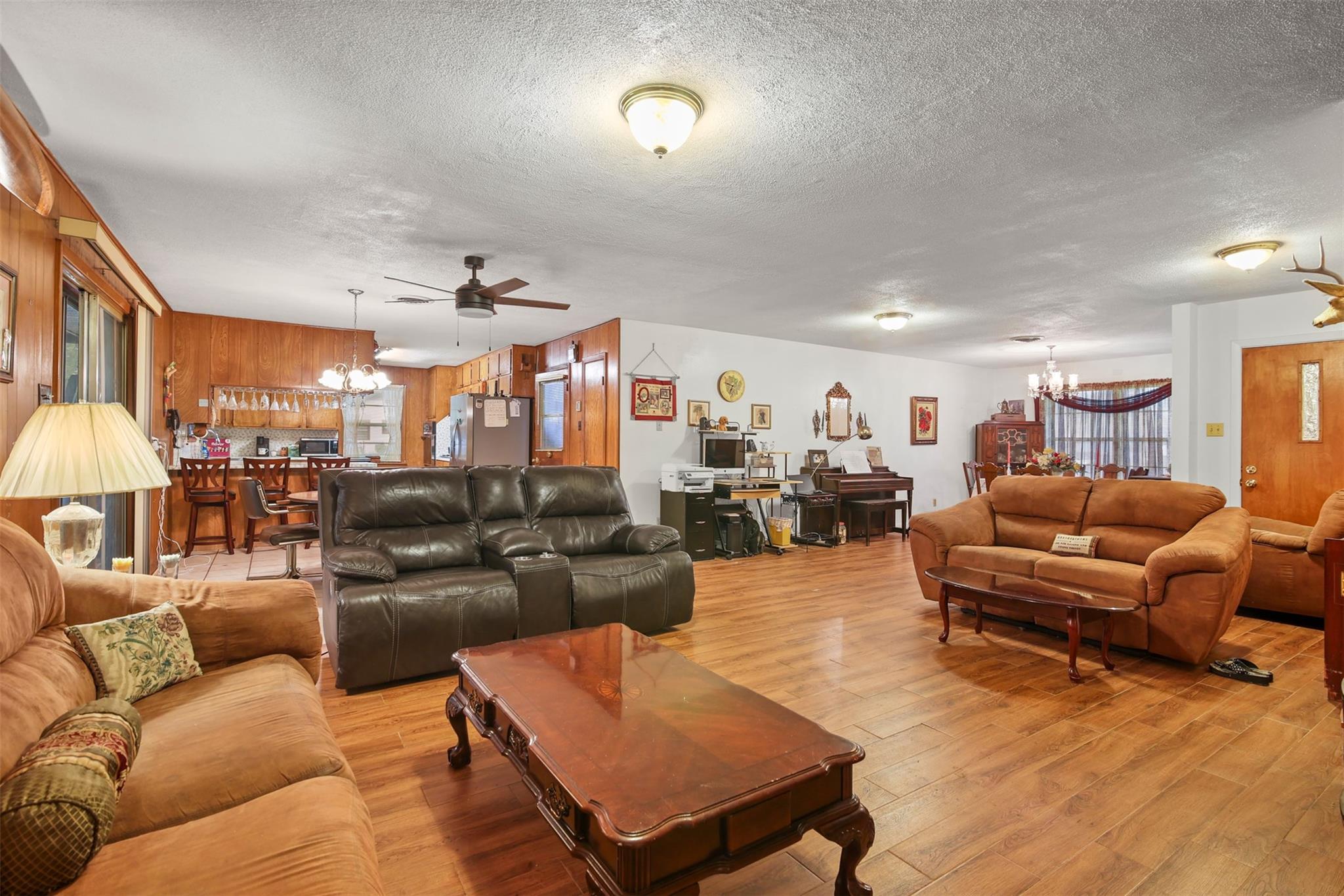 8406 E Mount Houston Road