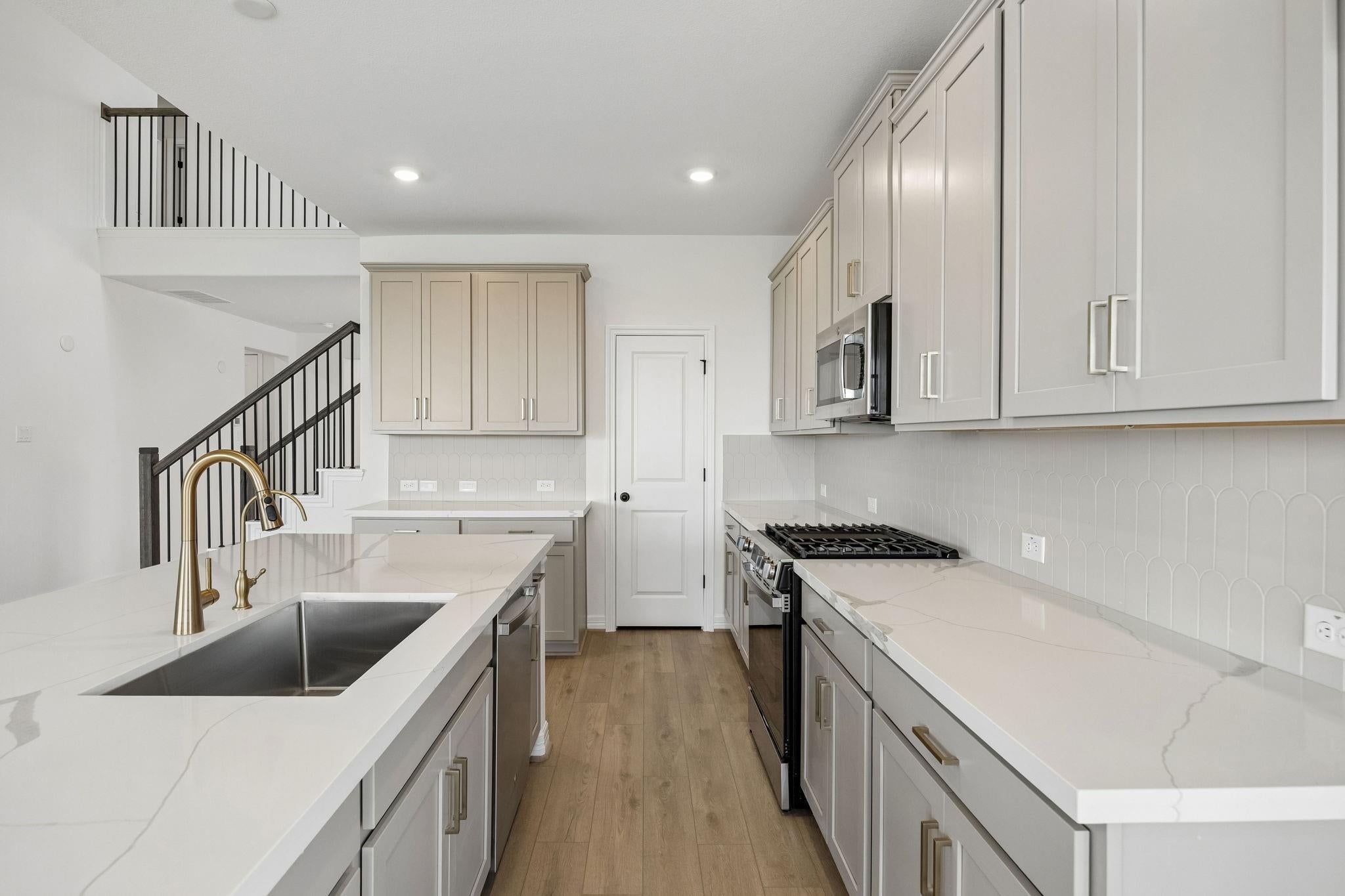 507 Selaura Drive