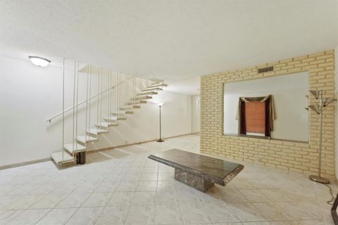 Photo of 2503 Mccue Road #5, Houston, TX 77056 (MLS # 62144288) Photo of 2503 Mccue Road #5, Houston, TX 77056 (MLS # 62144288)