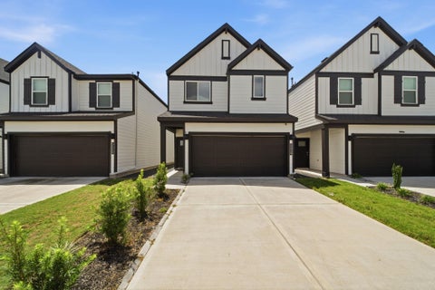 Photo of 3218 Crown Gate Drive, Houston, TX 77047 (MLS # 91856911)