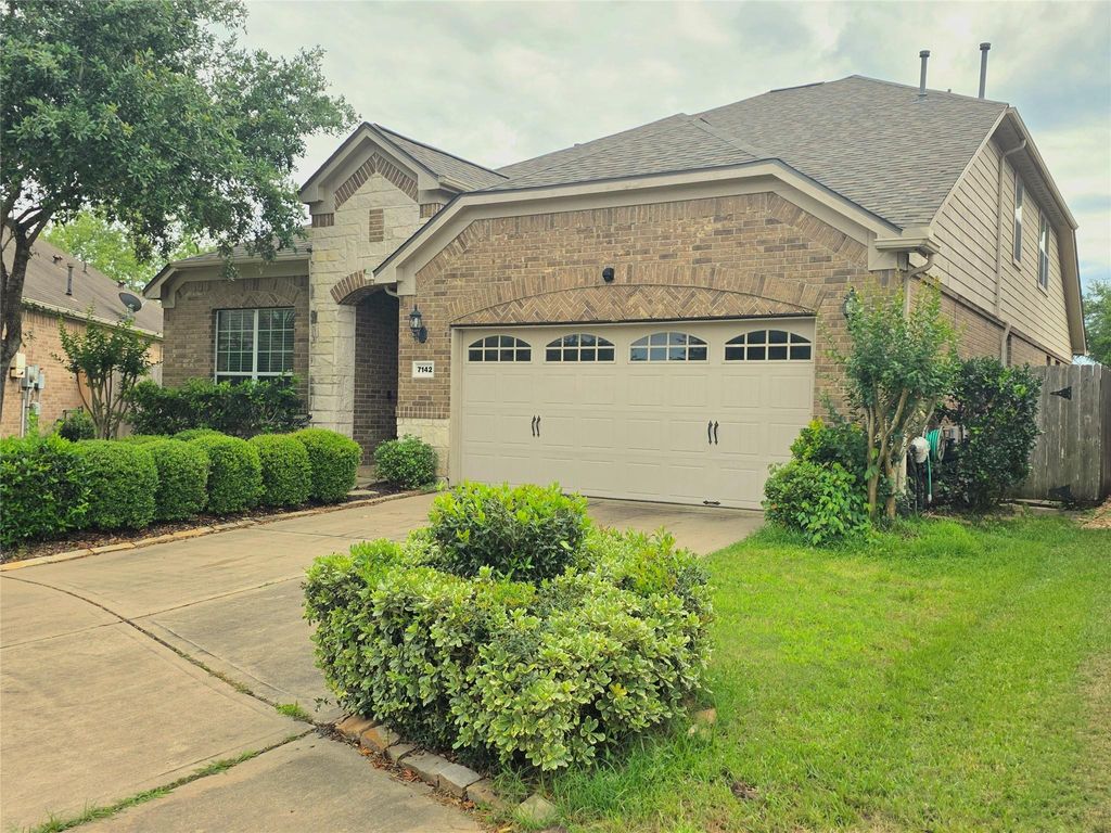 Photo of 7142 Breton Bay Pass, Missouri City, TX 77459 (MLS # 5423316)