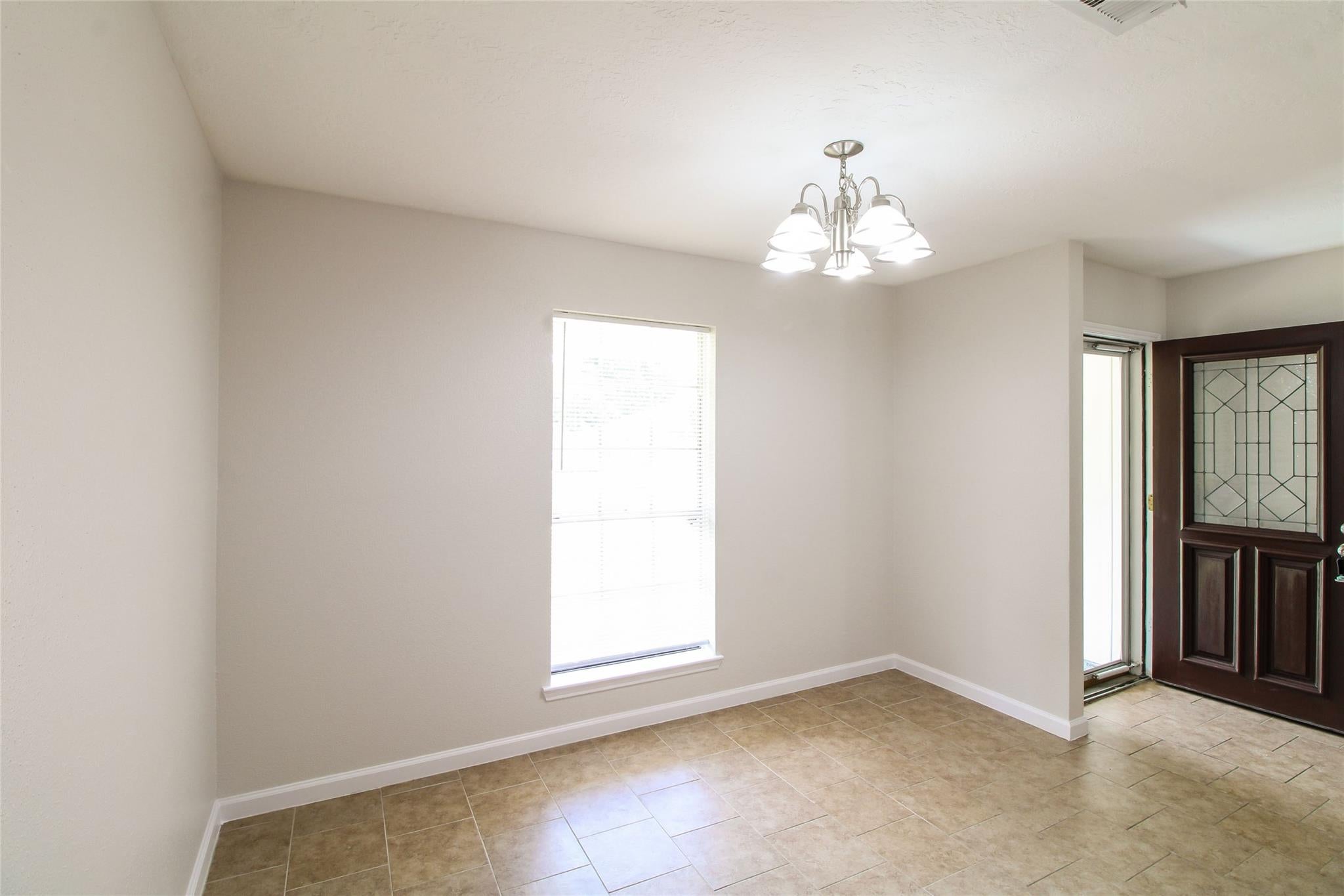 1611 Pecan Hollow Street