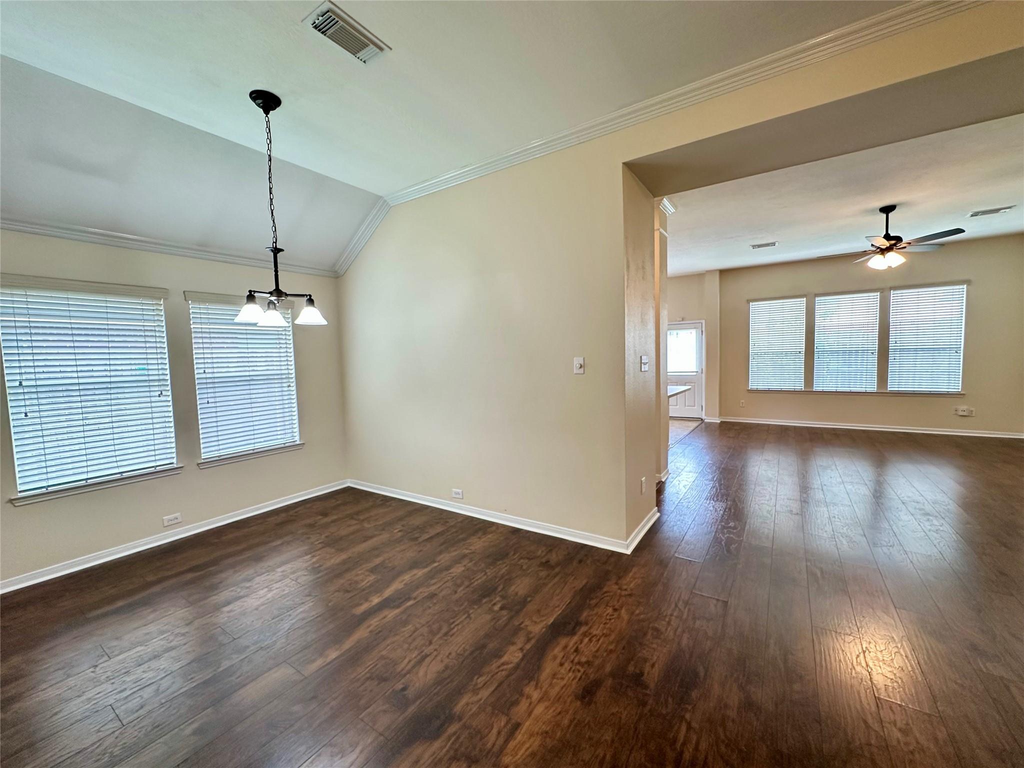 2608 Courtyard Lane