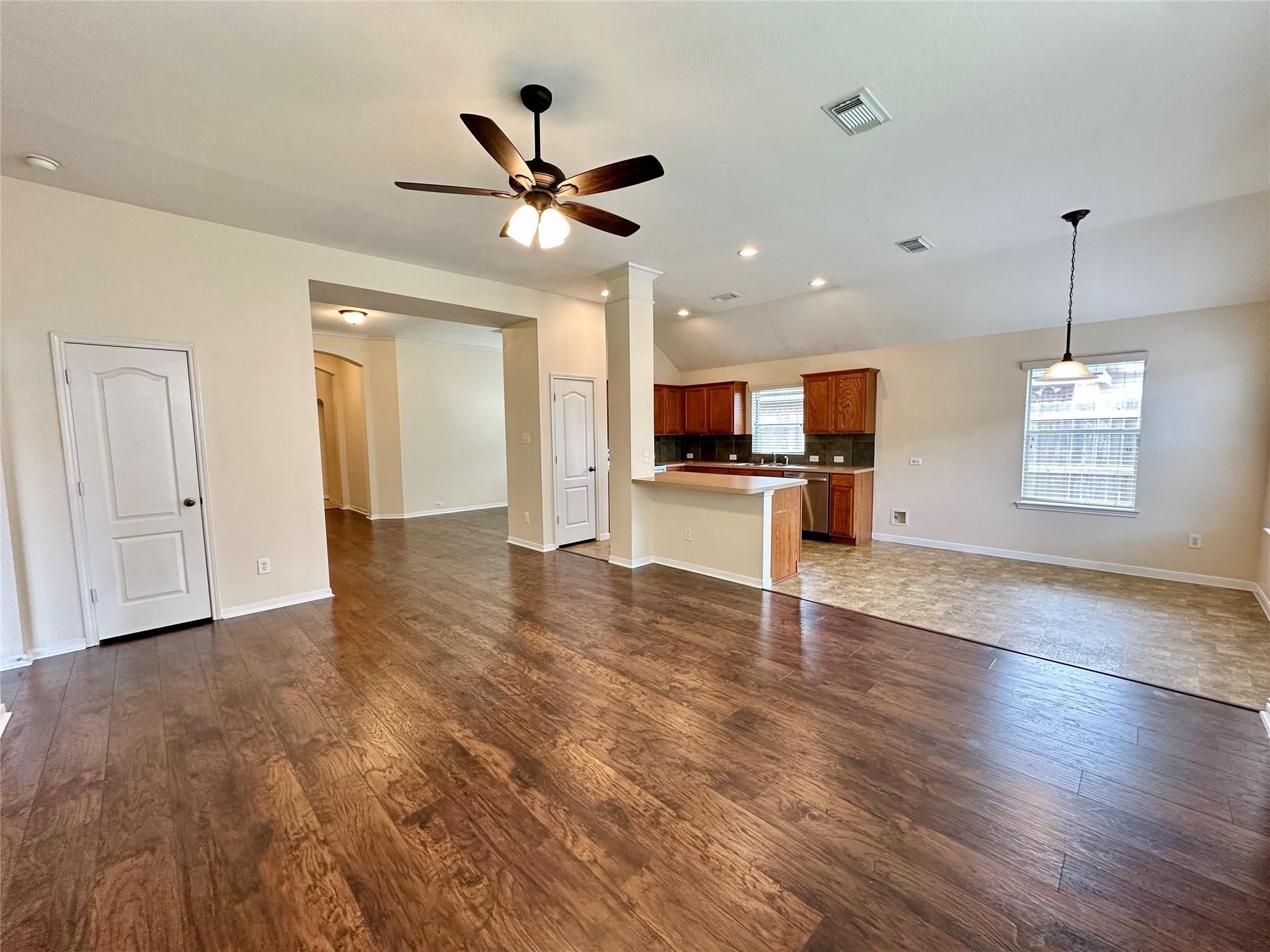 2608 Courtyard Lane
