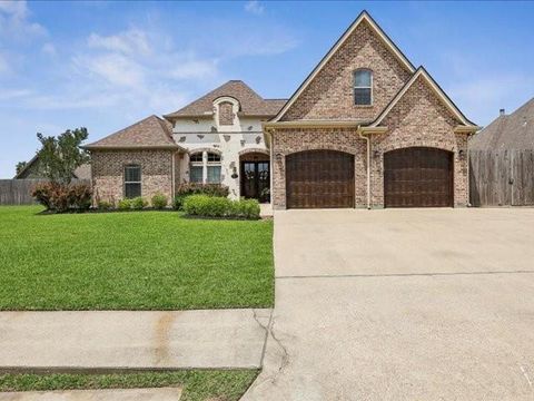 Photo of 100 Sir Cameron, Lumberton, TX 77657 (MLS # 77136670)
