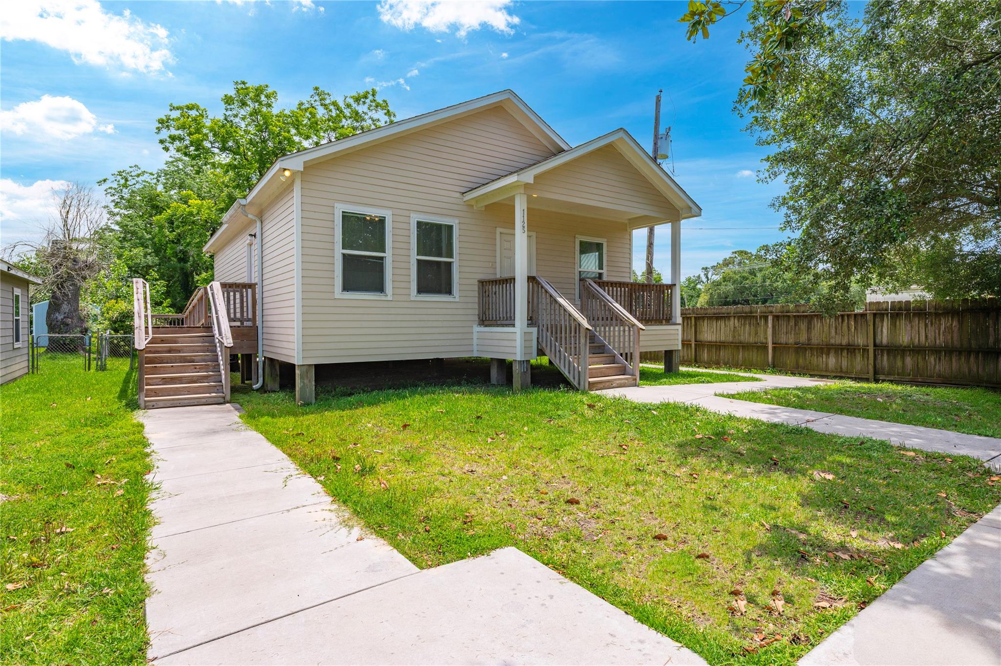 1125 Lake Road