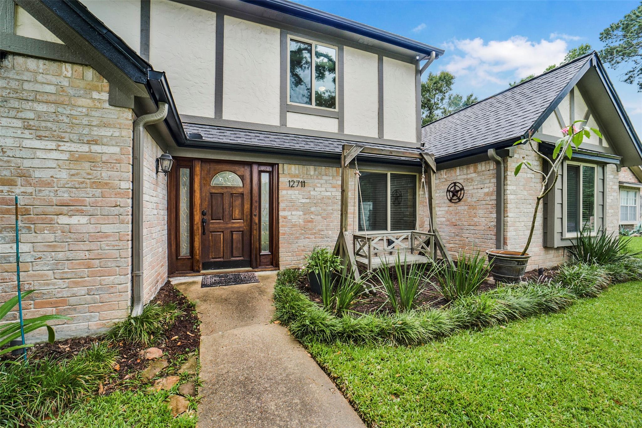 12711 Scouts Lane