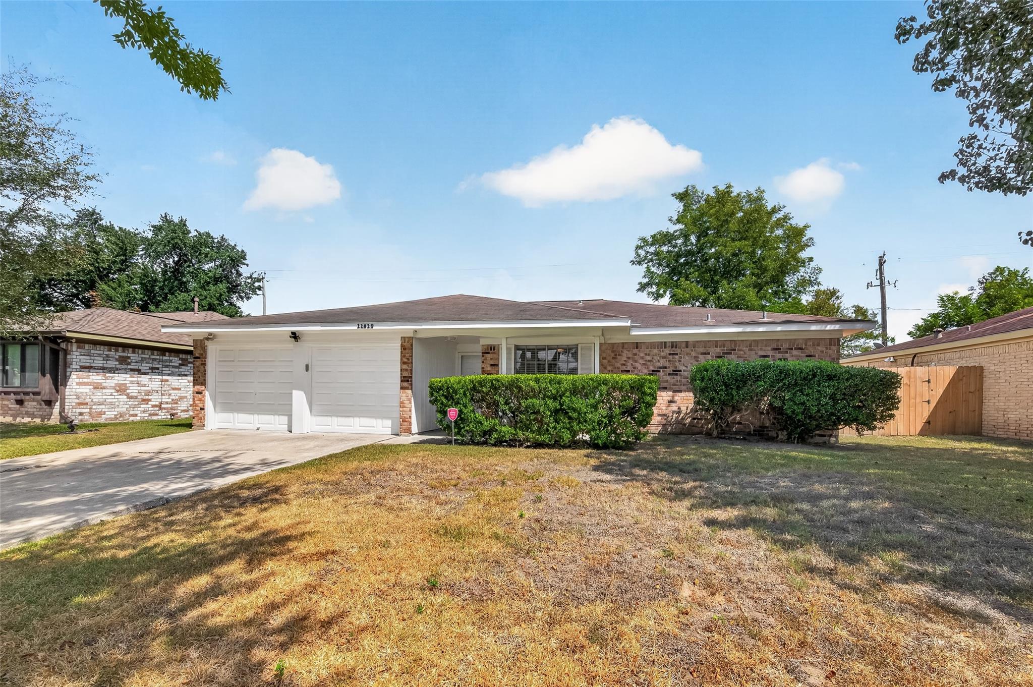 11819 S Evelyn Circle
