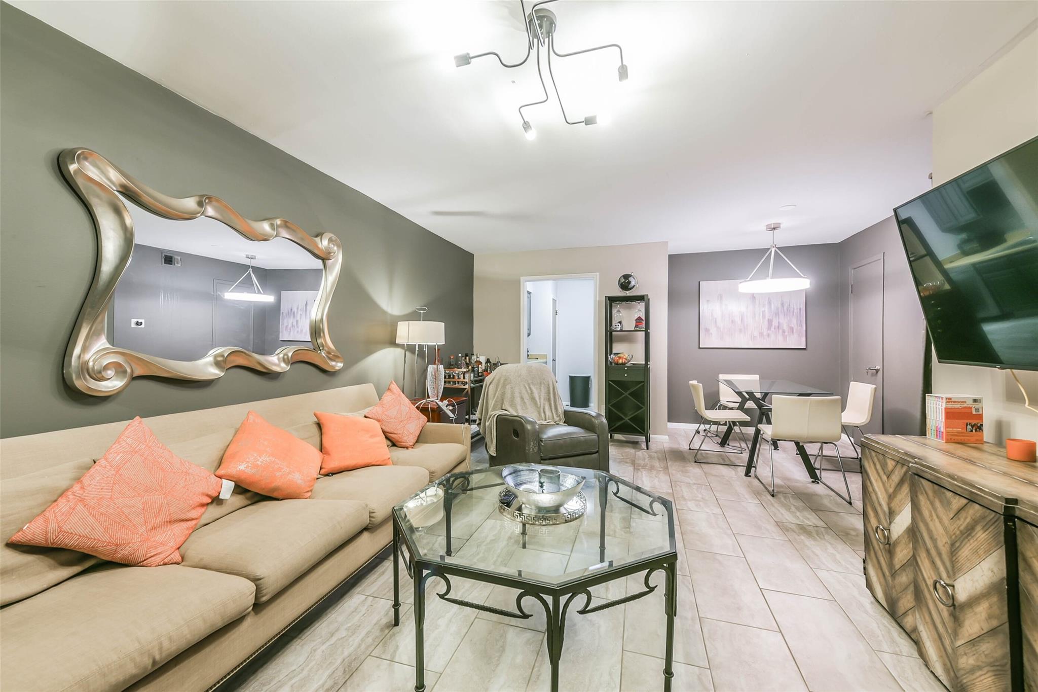 2507 Montrose Boulevard 51