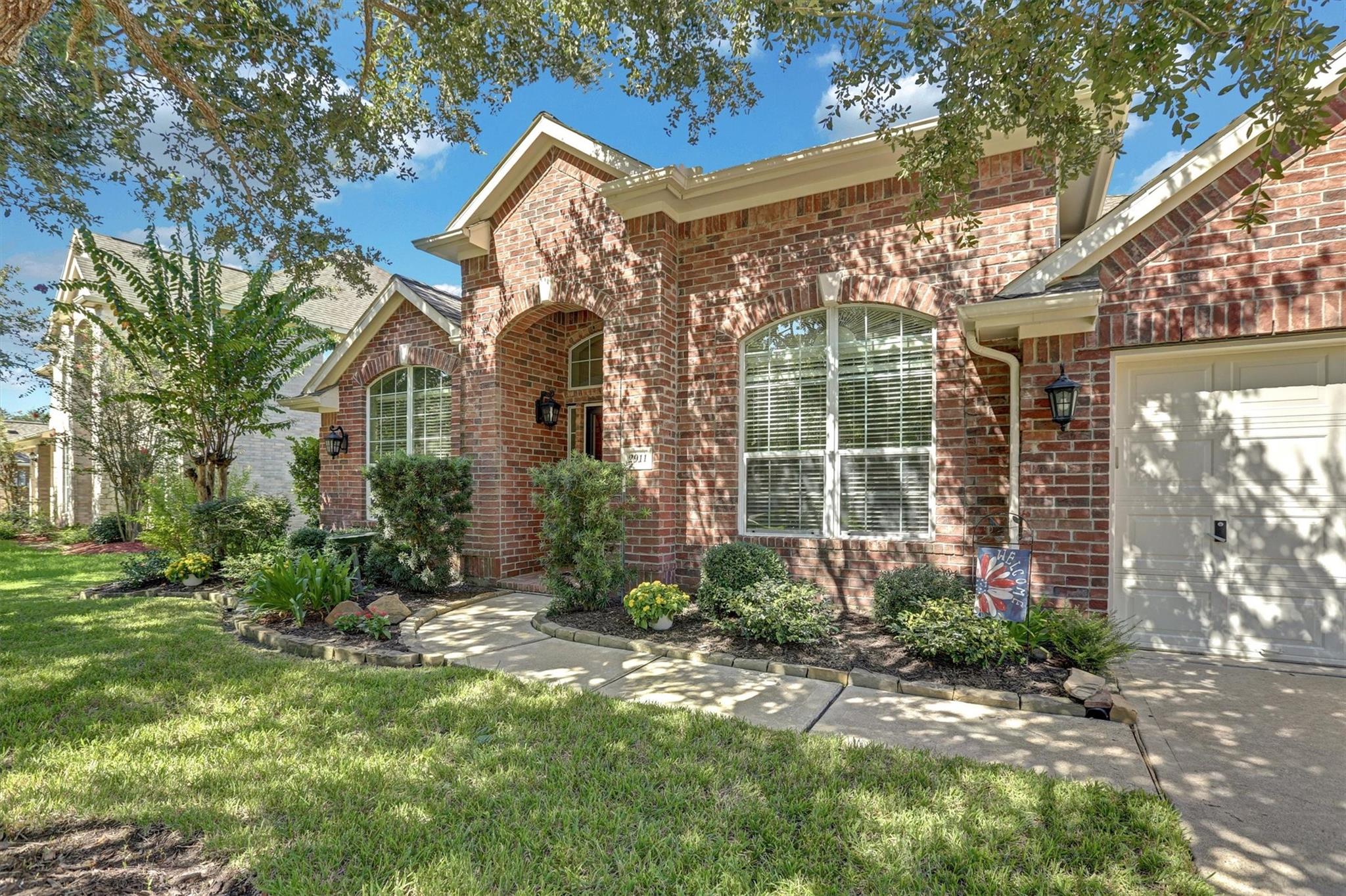 2911 Amber Hill Trail
