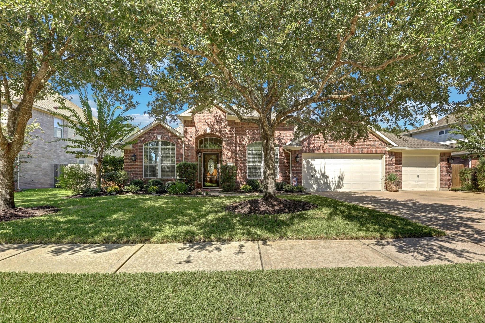 2911 Amber Hill Trail