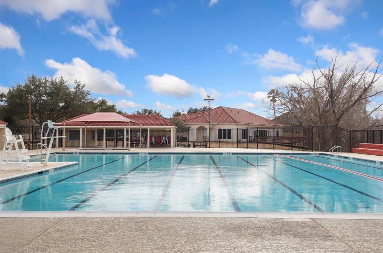 86 Jasper Cove