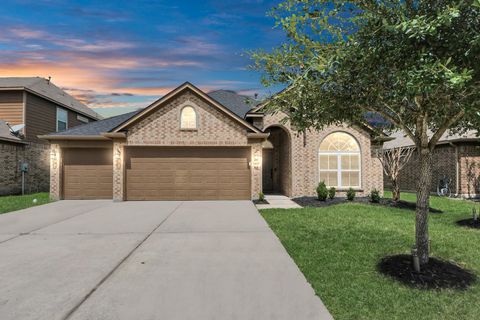 Photo of 6431 Westward Wood Way Way, Humble, TX 77338 (MLS # 75382514)