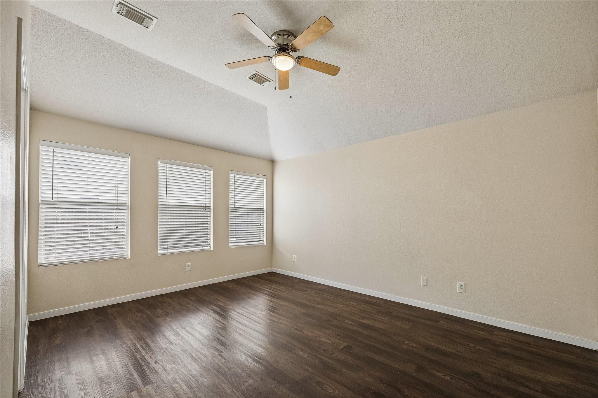 15519 Hickory Dale Street