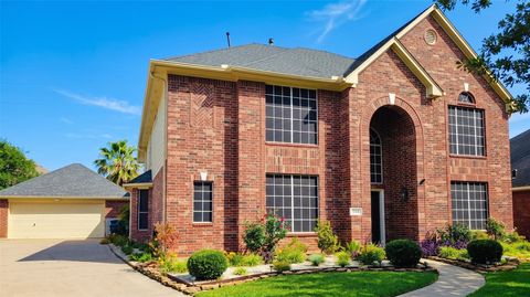 Homes For Sale - 17418 Granberry Gate Drive<br/> Tomball, TX 77377
