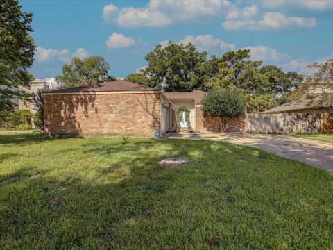 Photo of 6323 Crakston Street, Houston, TX 77084 (MLS # 32998227)