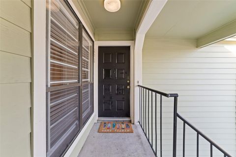 Photo of 6602 Harbor Town Drive #1202, Houston, TX 77036 (MLS # 49602734)