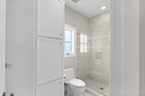 Tiny photo for 4005 Chatham Lane, Houston, TX 77027 (MLS # 76489470)