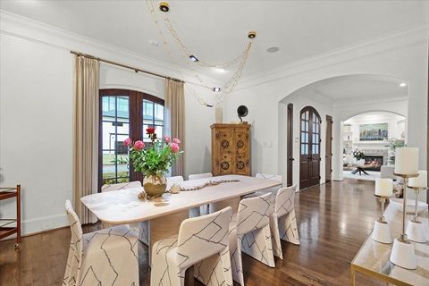 Tiny photo for 4005 Chatham Lane, Houston, TX 77027 (MLS # 76489470)