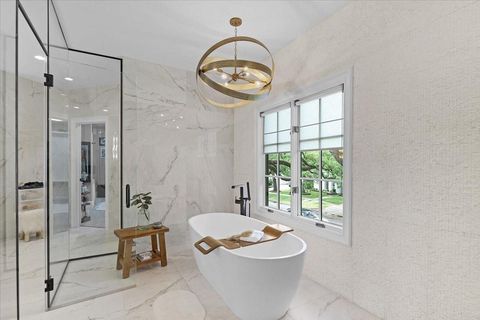 Tiny photo for 4005 Chatham Lane, Houston, TX 77027 (MLS # 76489470)