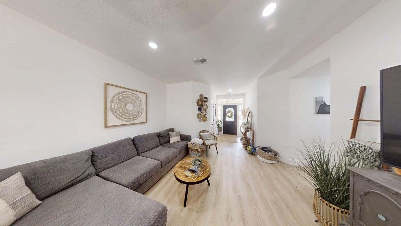 13934 Dolphin Drive