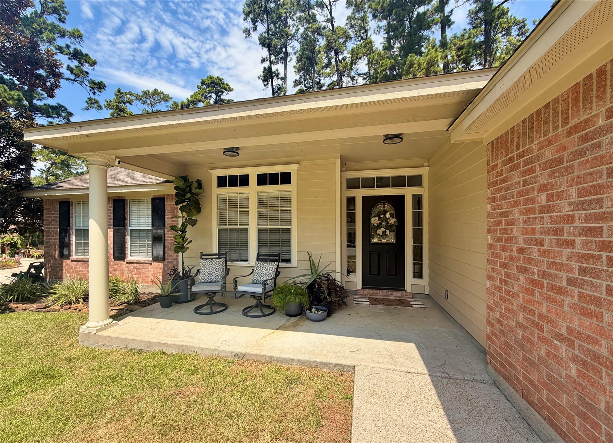 13934 Dolphin Drive