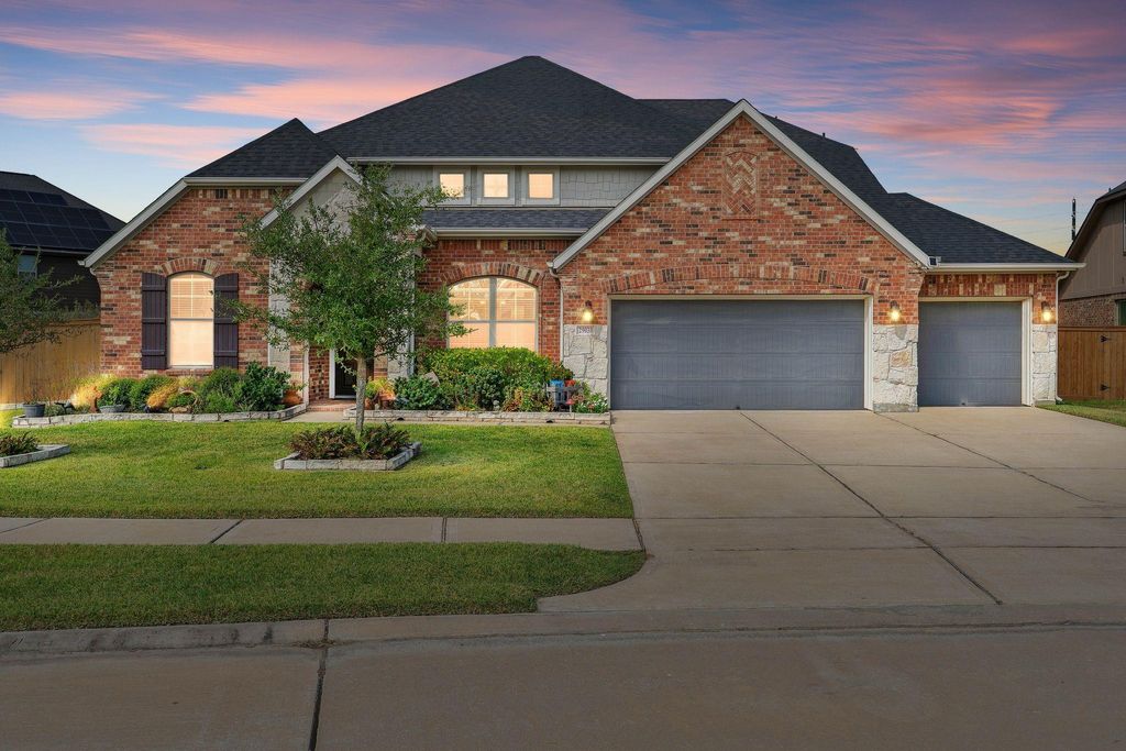 Photo of 29038 Knollwood Trail Lane, Katy, TX 77494 (MLS # 74734073)