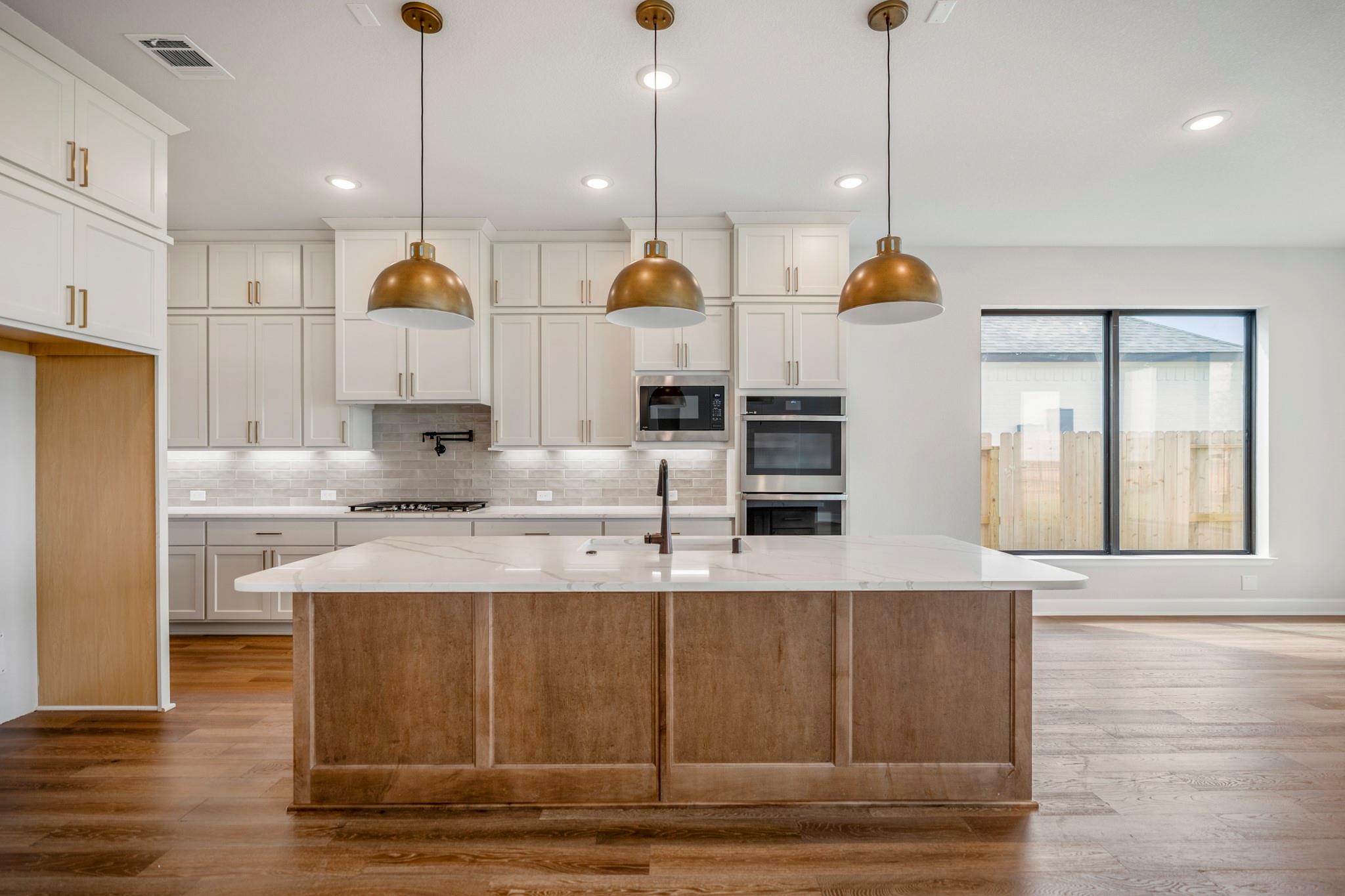 2406 Shooting Star Lane