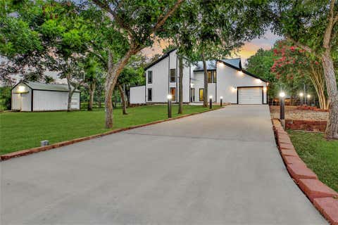 Photo of 9814 King Circle S, Manvel, TX 77578 (MLS # 49617700)