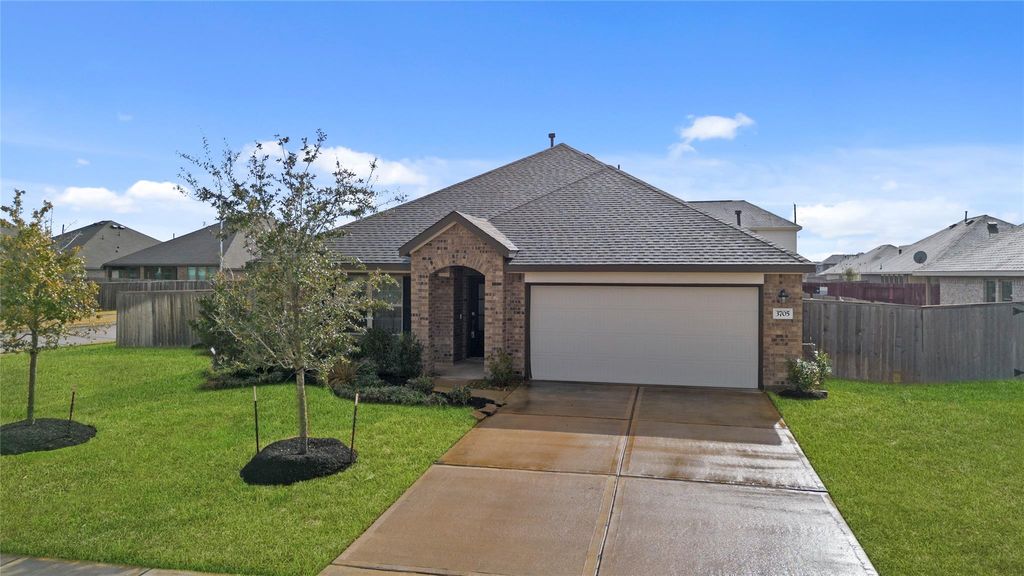 Photo of 3705 Paloma Falls Lane, Rosenberg, TX 77469 (MLS # 34053761)