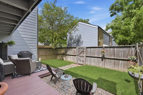 731 Worthshire Street Houston TX 77008