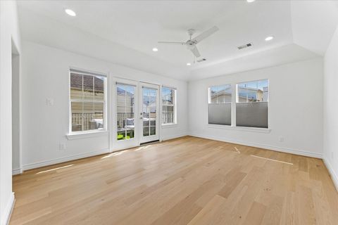 Tiny photo for 2813 Clinton Drive, Houston, TX 77020 (MLS # 54179036)