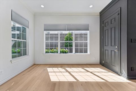 Tiny photo for 2813 Clinton Drive, Houston, TX 77020 (MLS # 54179036)