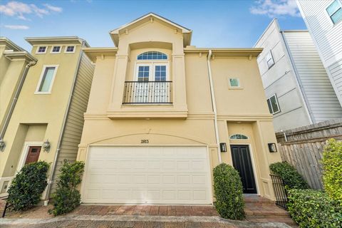 Photo of 2813 Clinton Drive, Houston, TX 77020 (MLS # 54179036)