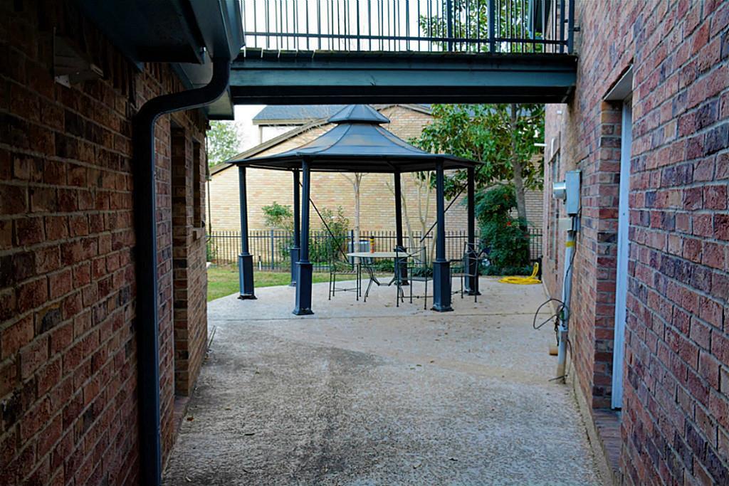 8303 Acapulco Cove Drive