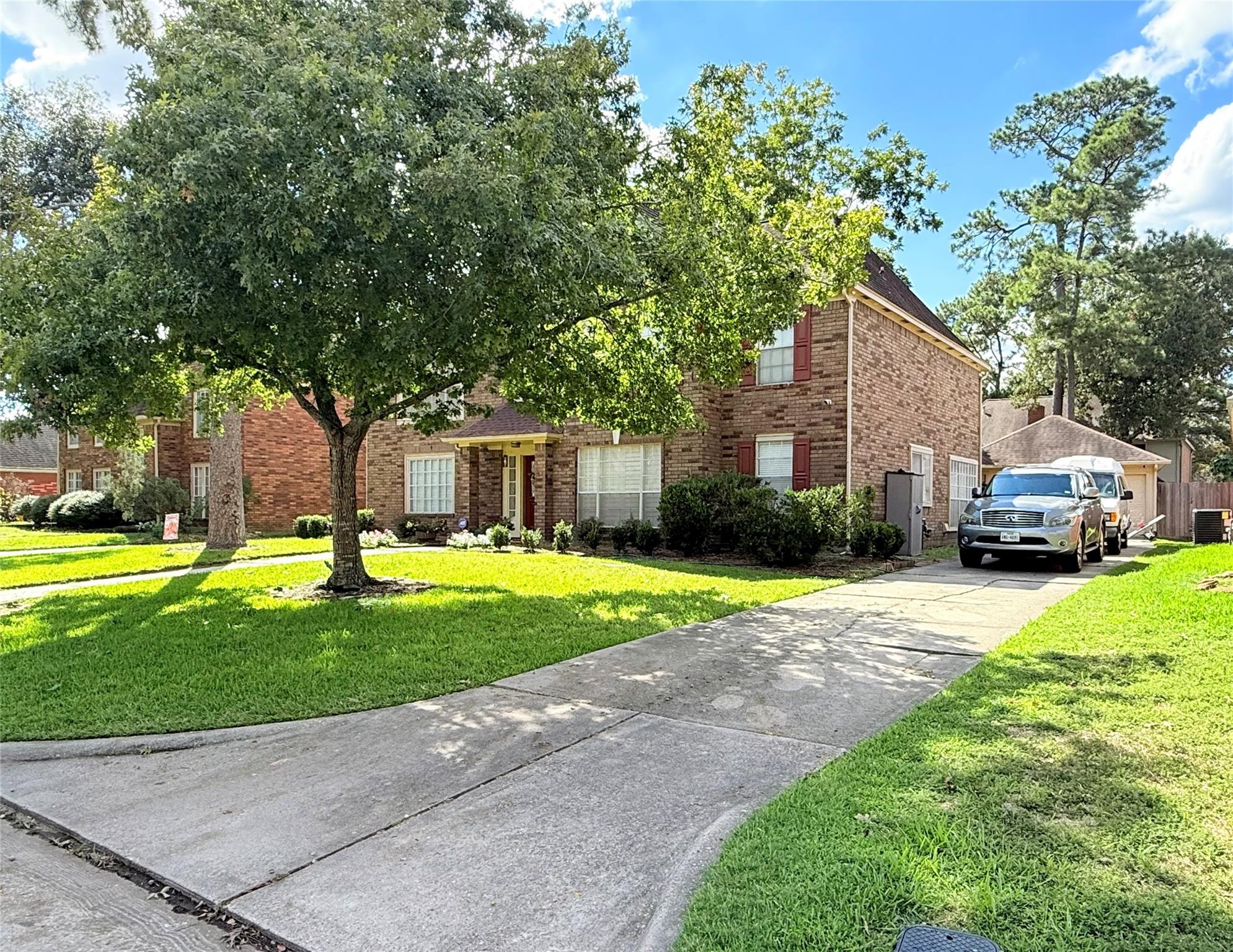 19727 Caroling Oaks Court
