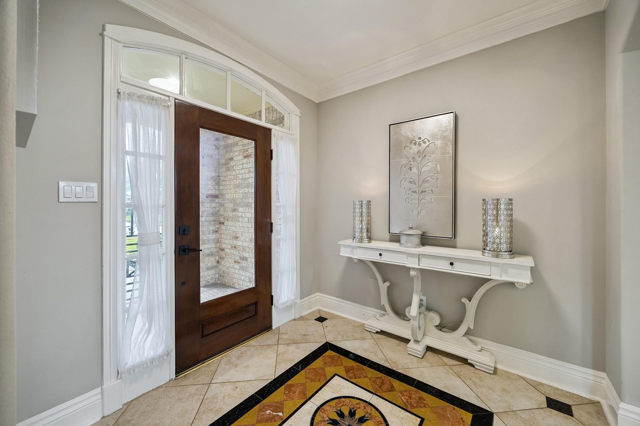 5126 Beacon Point