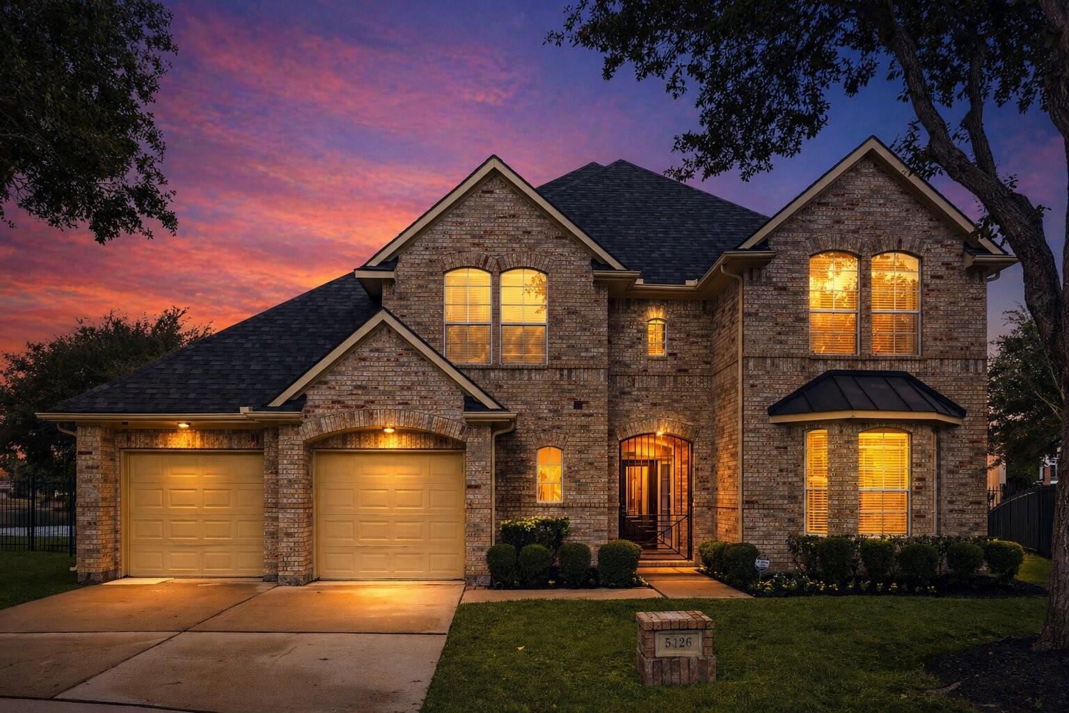 5126 Beacon Point