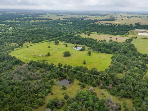 Mobile Home For Sale - 8230 Burns Road<br/> Midway, TX 75852