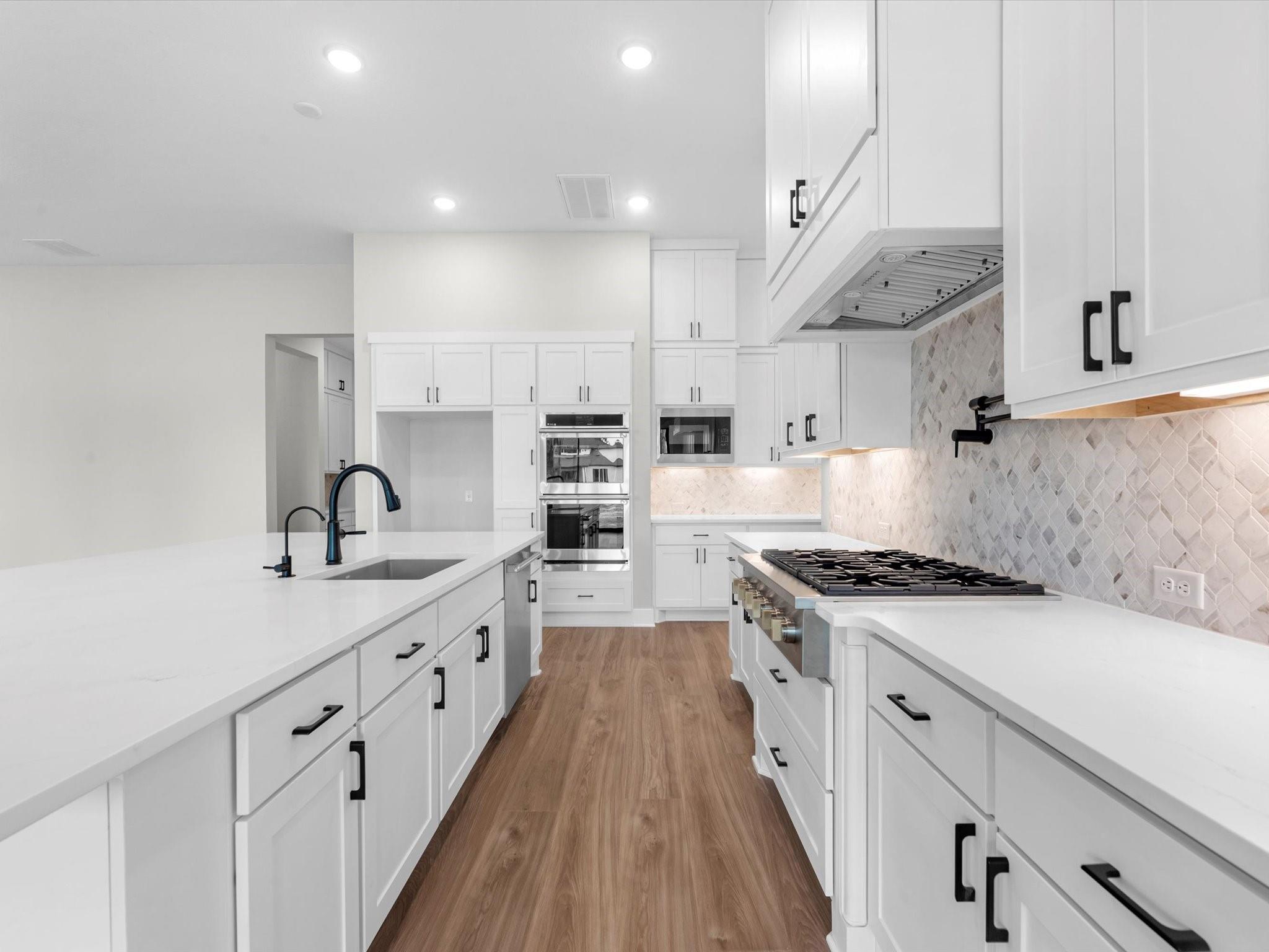 8533 Bois D'arc Lane