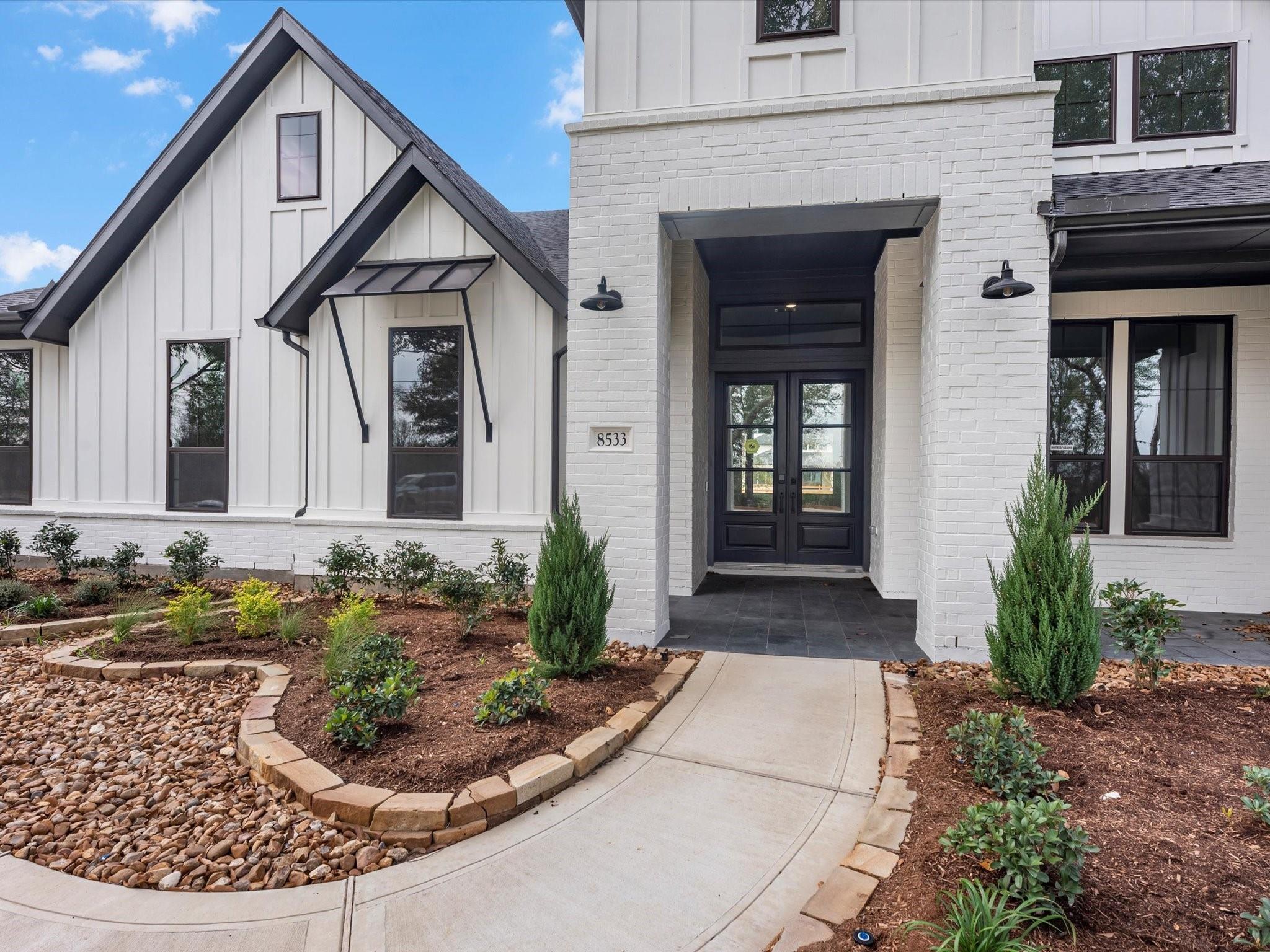 8533 Bois D'arc Lane