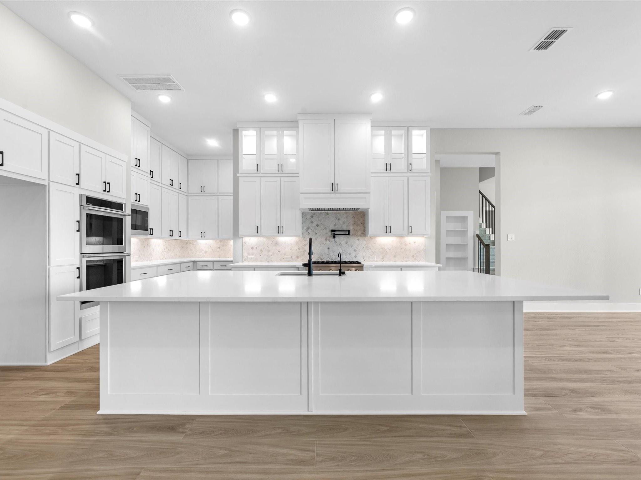 8533 Bois D'arc Lane