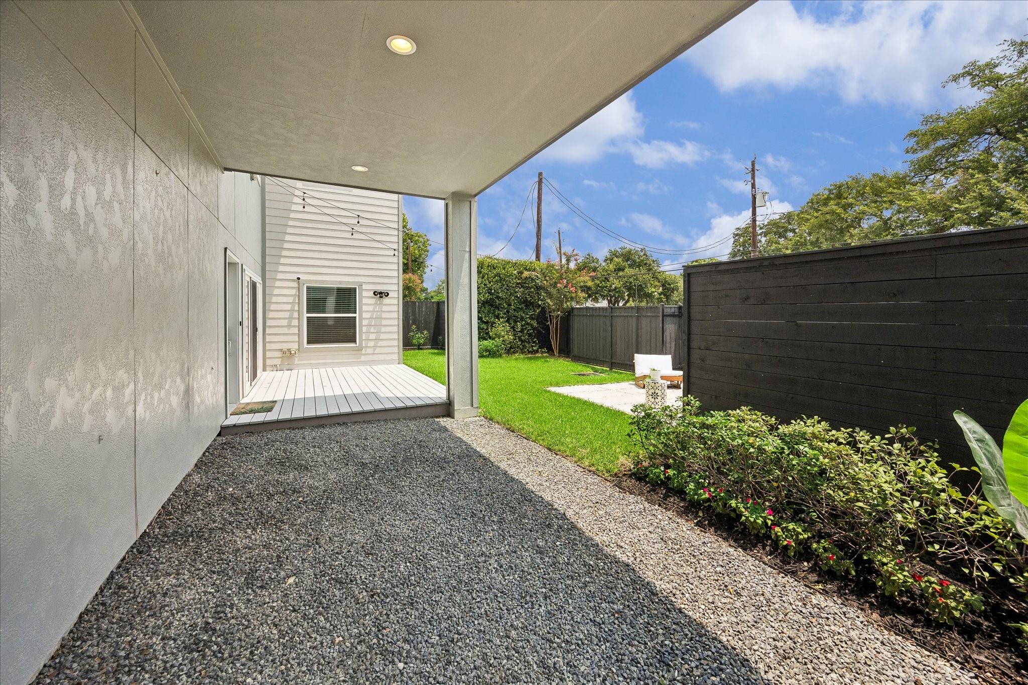 7702 Jacquelyn Oaks Road