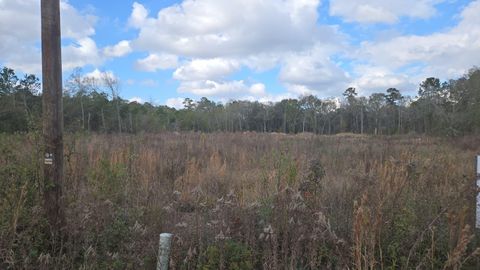 Vacant Land For Sale - 27647 Fm 2090 Road<br/> Splendora, TX 77372