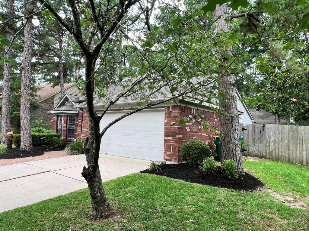 Photo of 75 W Stony Bridge Circle, The Woodlands, TX 77381 (MLS # 40516421)
