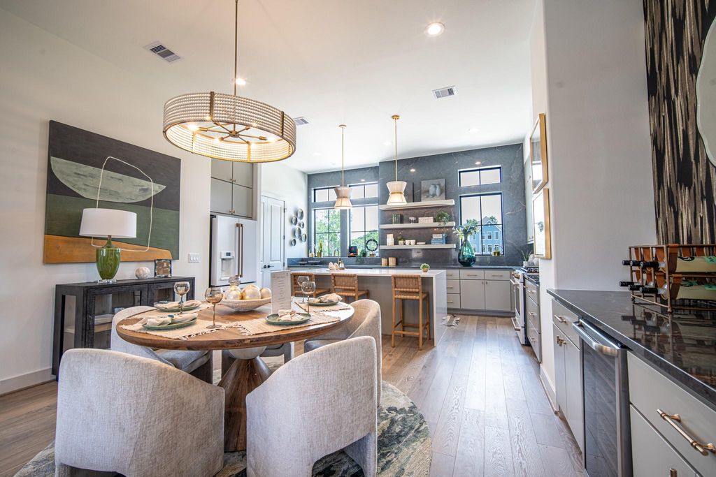 Photo of 1715 Bologna Lane, Houston, TX 77055 (MLS # 10935757)